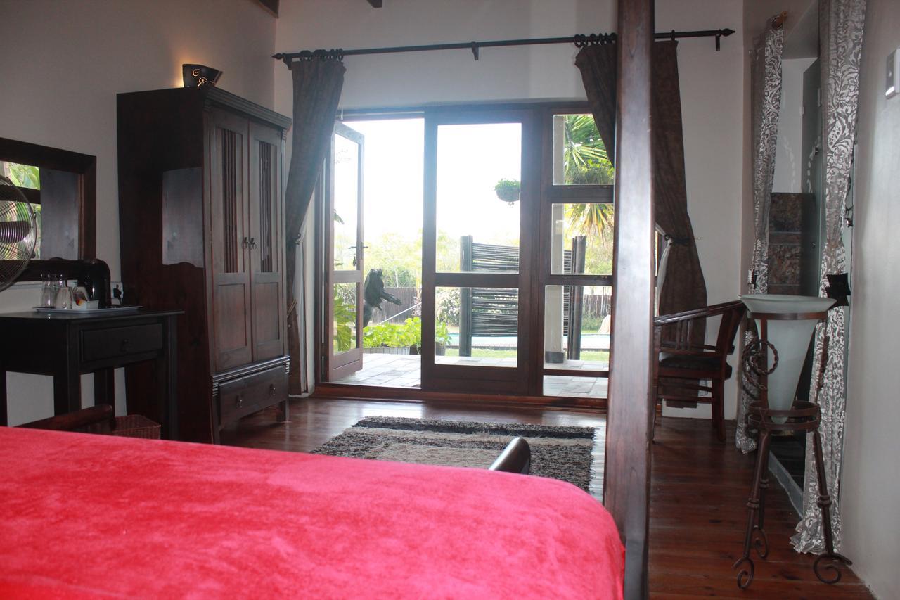 Cheetah Lodge Guest House Hartenbos Exterior foto